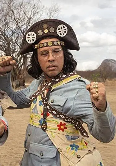 《穿越大盜第一季》：脑洞大开的英式喜剧，带你穿梭时空爆笑寻宝！